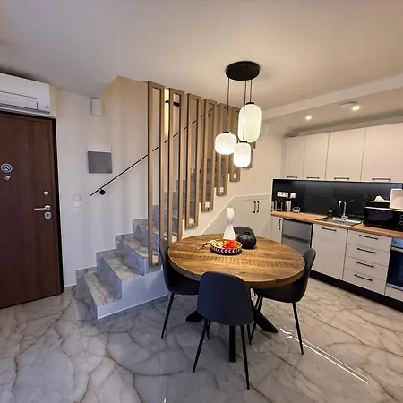 Hellenikon Malama Paralía