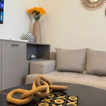 Hellenikon Malama 아파트 *