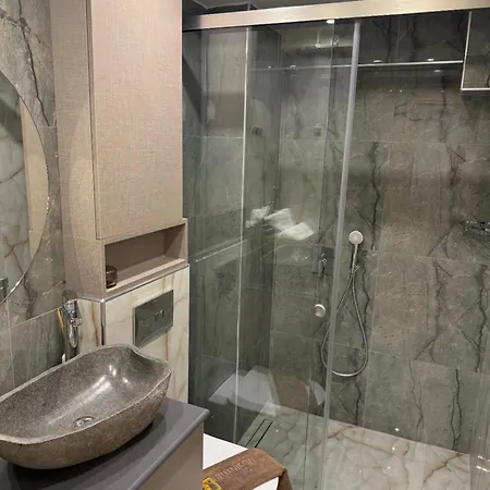 Hellenikon Malama شقة *